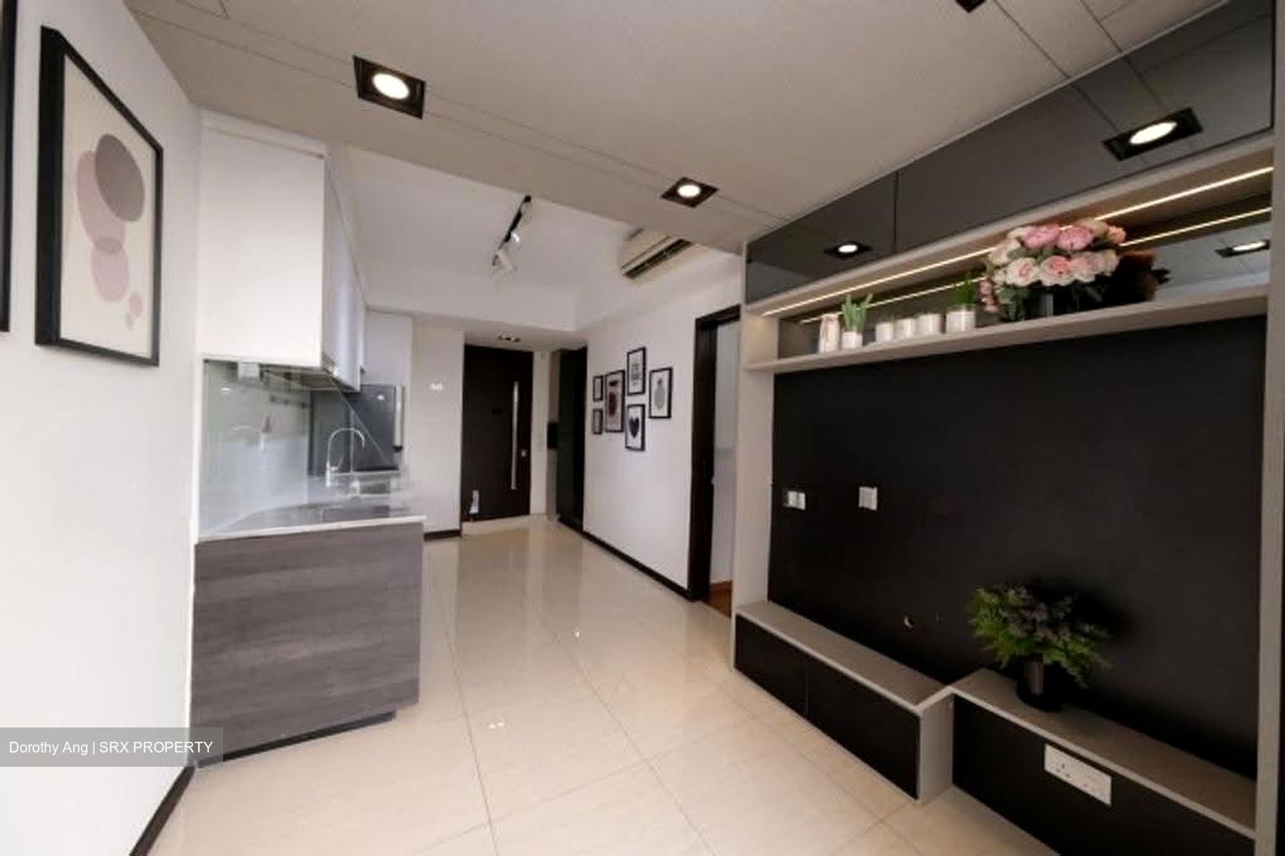 Sims Urban Oasis (D14), Condominium #618860161